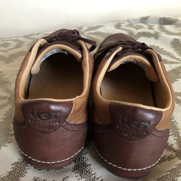 🆕UGG’S MEN’S LEATHER FUR LINED SNEAKERS 👟 Sz 12